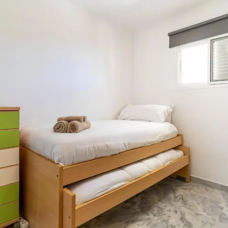 2 Bedroom Stunning Apartment In Torremolinos