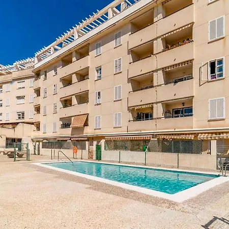 2 Bedroom Stunning Apartment In Torremolinos 토레몰리노스
